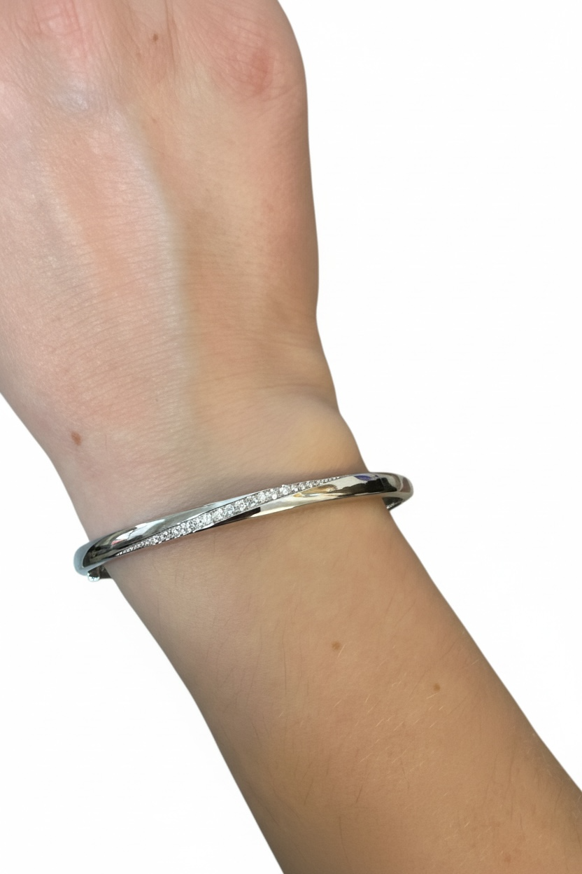 Hochglanzpolierter XL-Armreif mit Zirkonia